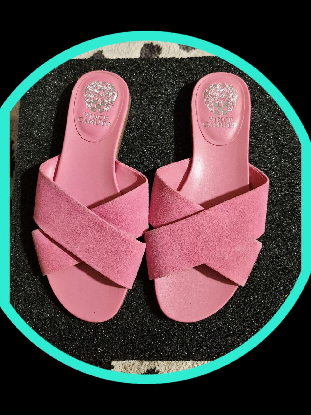 NWOT Vince Camuto Esulla Pink Cross Band  Soft Suede Leather Slide Sandals